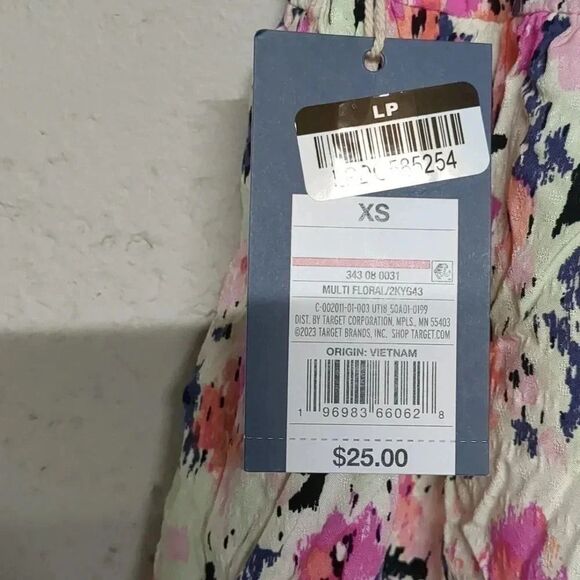 Universal Thread Women's Multifloral Tiered Flowy Mini Skirt Size XS NWT - Picture 2 of 7